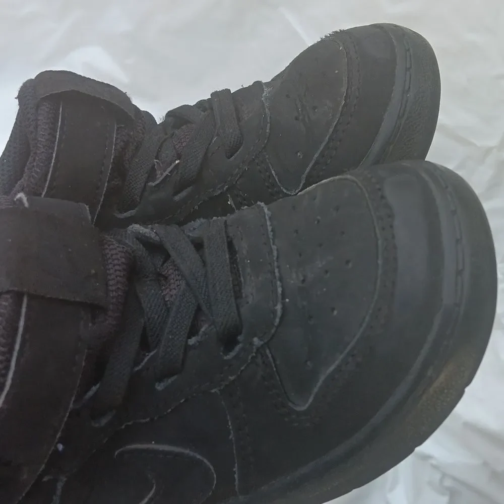 Nike Court Borough Black High-Top Sneakers with Velcro Closure Baby Size 7